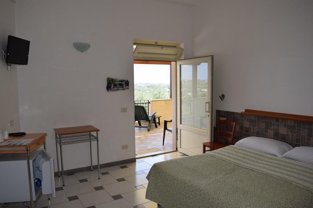 Bed & Breakfast La Collinetta Locorotondo Eksteriør billede